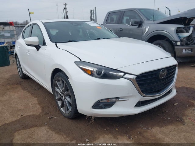 Salvage Mazda Mazda3 Image