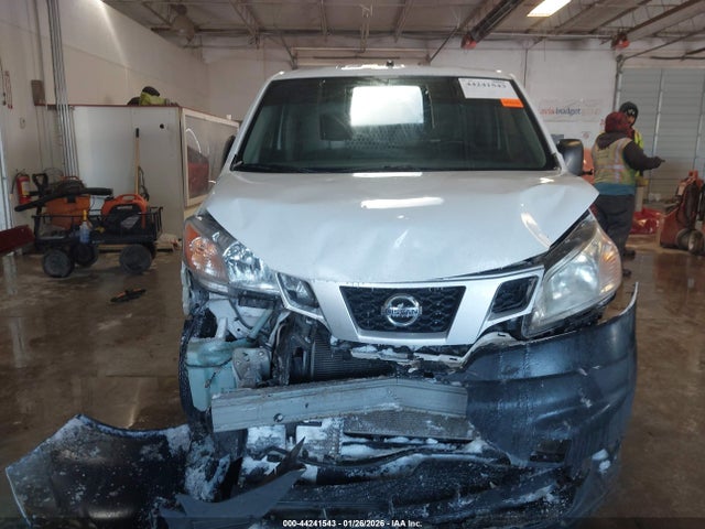Nissan Nv S