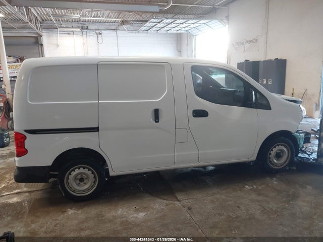 Nissan Nv S