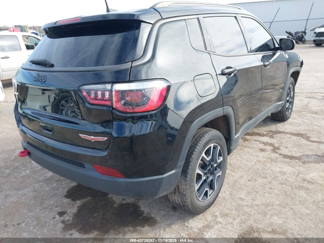 Jeep Compass Trailhawk 4x4