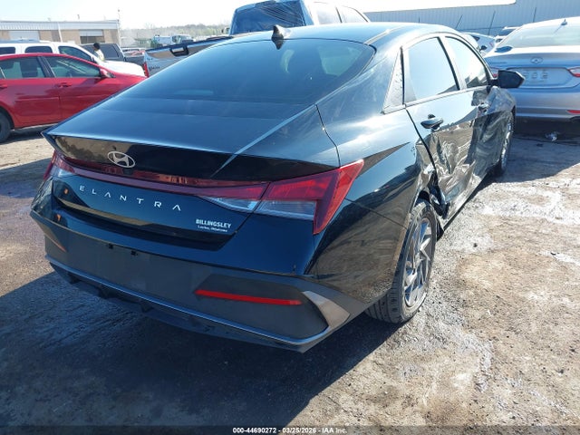 Hyundai ELANTRA Sel