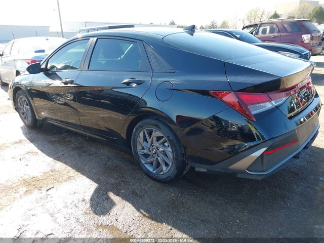 Hyundai ELANTRA Sel