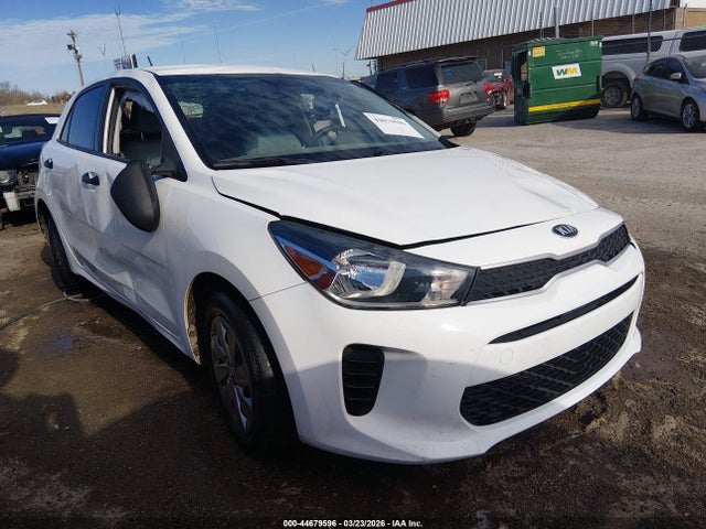 Salvage Kia Rio Image