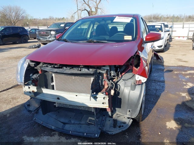 Nissan Versa 1.6 Sv