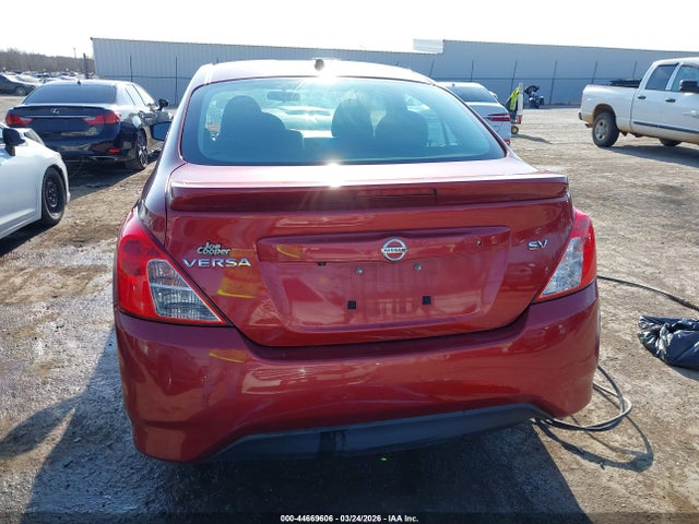 Nissan Versa 1.6 Sv