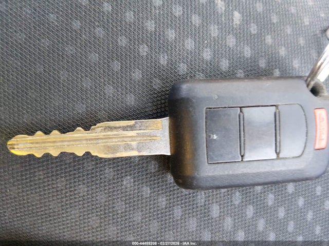 Mitsubishi Mirage Es
