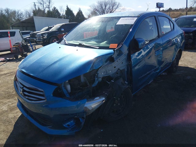Mitsubishi Mirage Es
