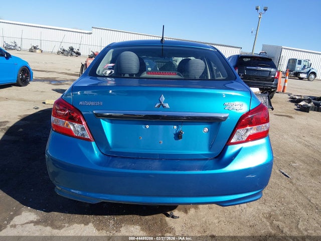 Mitsubishi Mirage Es