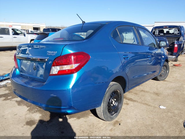 Mitsubishi Mirage Es