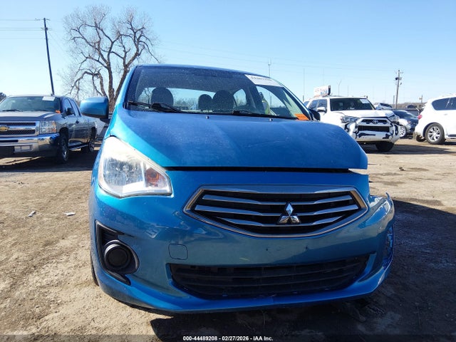 Mitsubishi Mirage Es