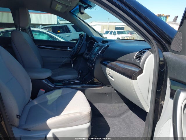 Kia Sorento Lx V6
