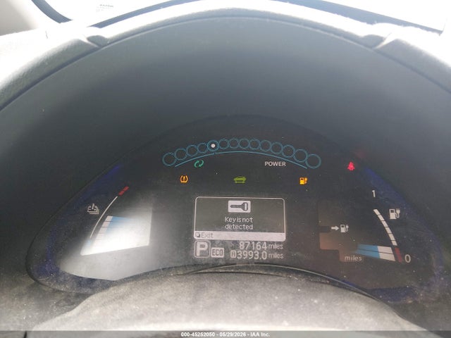 Nissan LEAF S