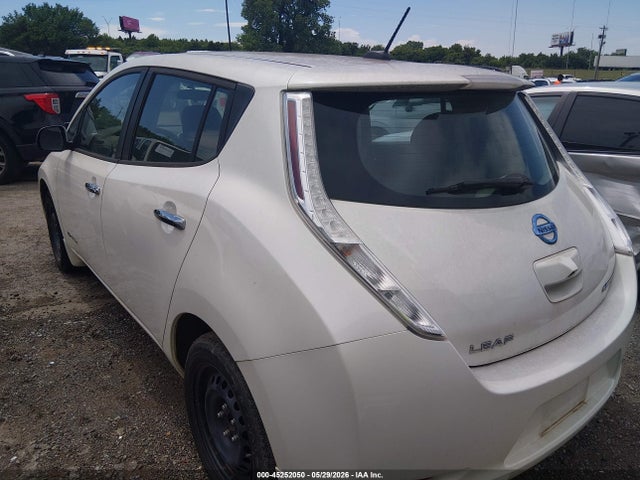 Nissan LEAF S