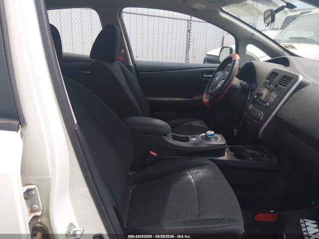 Nissan LEAF S