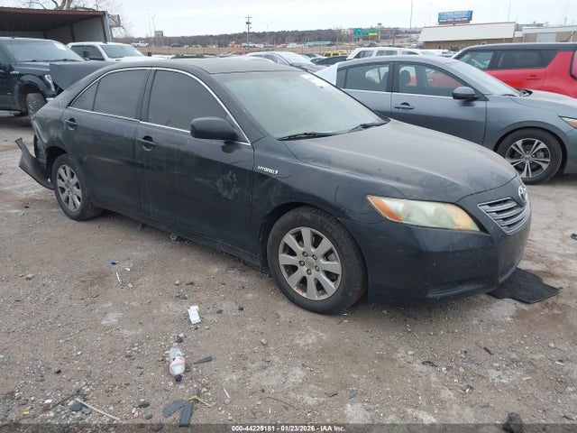 Salvage Toyota Camry Image