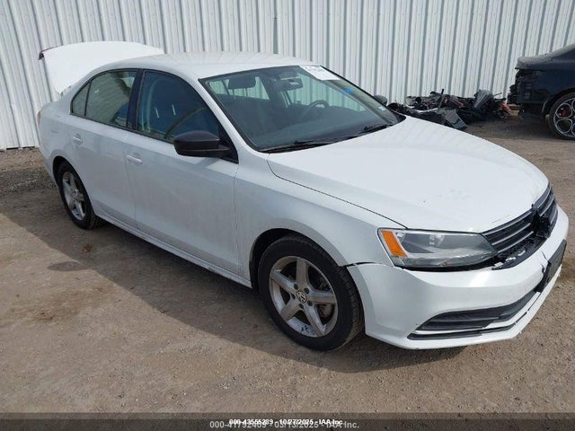 Salvage Volkswagen Jetta Image