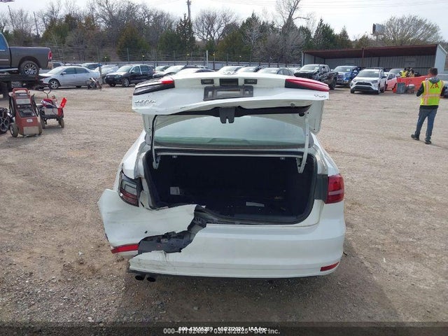 Volkswagen Jetta 1.4t S