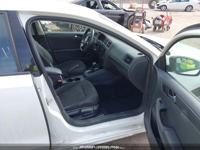 Volkswagen Jetta 1.4t S