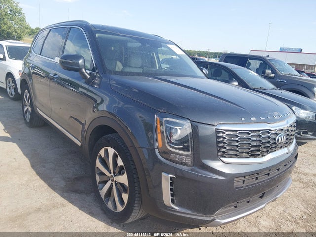Salvage Kia Telluride Image