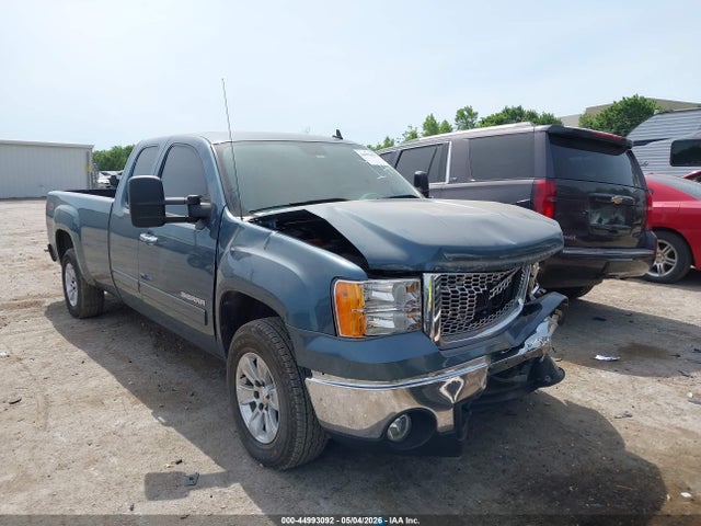 Salvage GMC Sierra 1500 Image