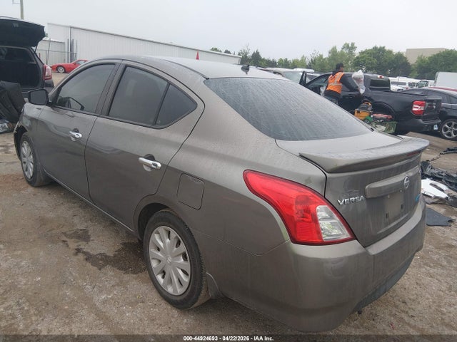 Nissan Versa 1.6 Sv