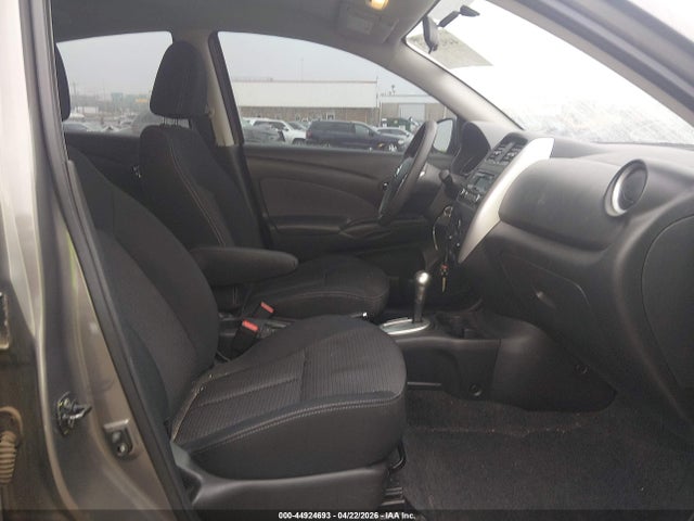 Nissan Versa 1.6 Sv