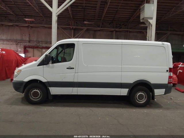Dodge Sprinter Van 2500