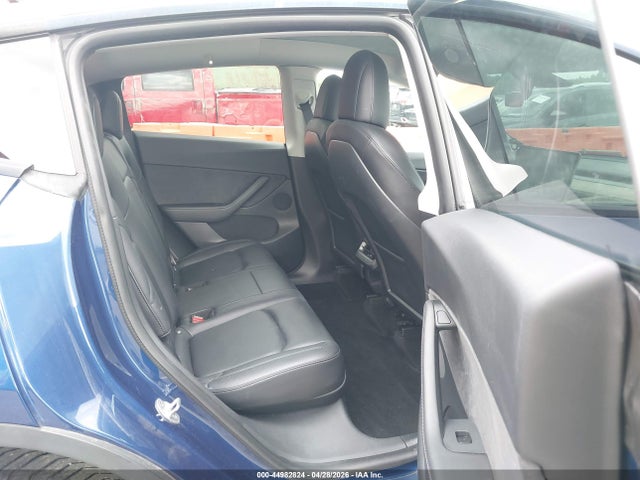 Tesla Model Y Long Range Dual Motor All-wheel Drive