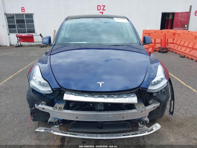 Tesla Model Y Long Range Dual Motor All-wheel Drive