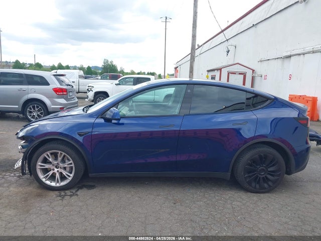 Tesla Model Y Long Range Dual Motor All-wheel Drive