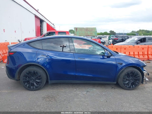 Tesla Model Y Long Range Dual Motor All-wheel Drive