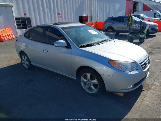 Salvage Hyundai ELANTRA Image