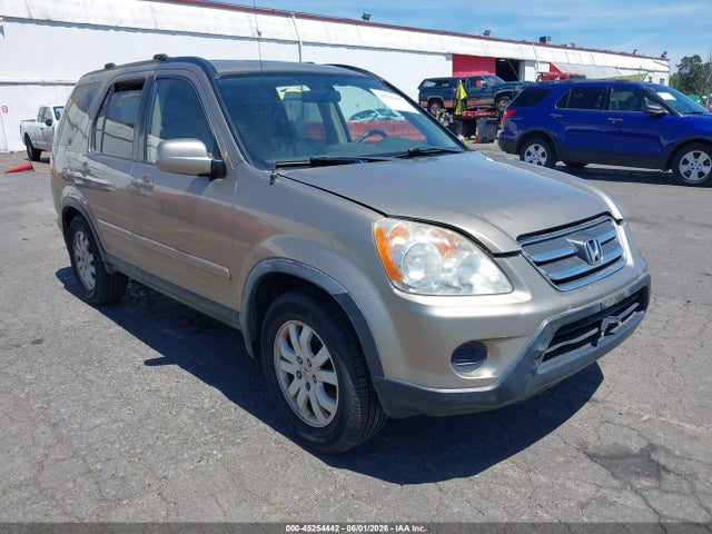 Salvage Honda CR-V Image