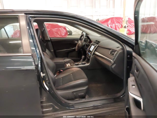 Toyota Camry Xse