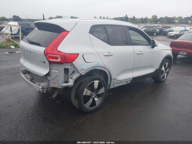 Volvo XC40 T5 Momentum
