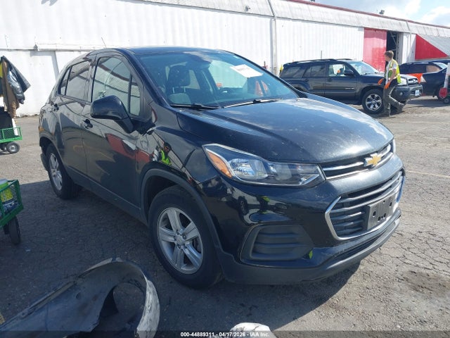 Salvage Chevrolet Trax Image