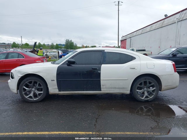 Dodge Charger Sxt