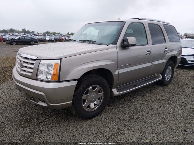 Cadillac Escalade Standard
