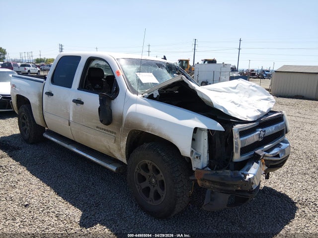 Salvage Chevrolet Silverado 1500 Image