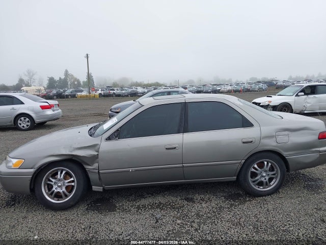 Toyota Camry Xle V6