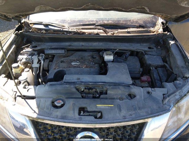 Nissan Pathfinder S