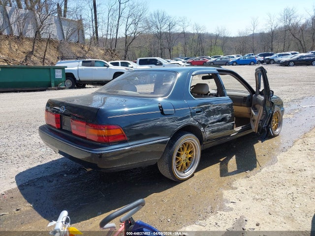 Lexus LS 400