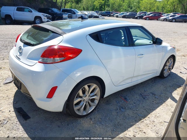 Hyundai VELOSTER