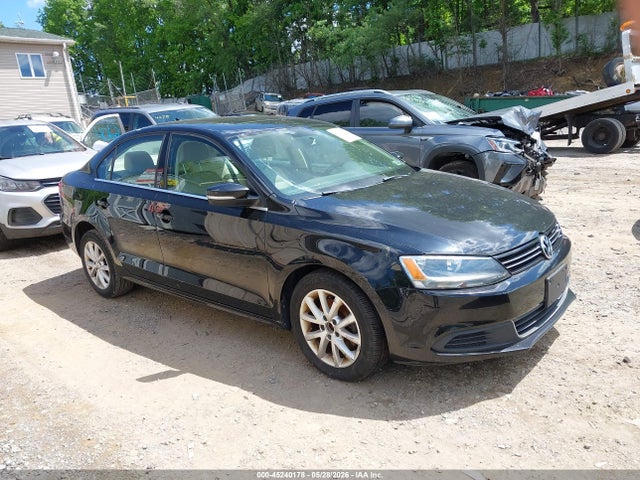 Salvage Volkswagen Jetta Image