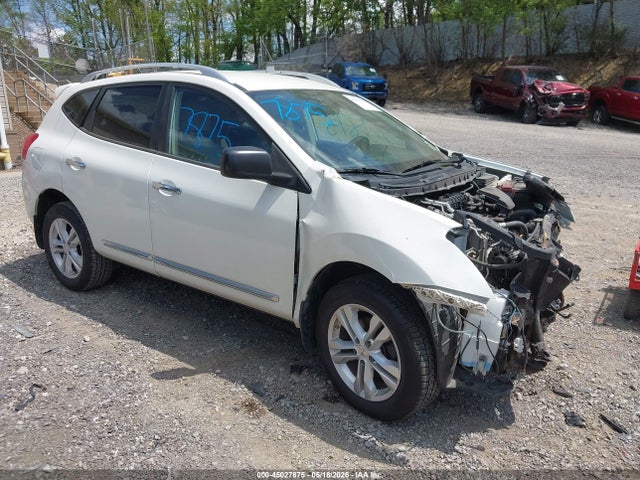 Salvage Nissan Rogue Image
