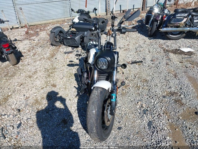 Indian Motorcycle Co. Scout Bobber Abs