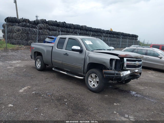 Salvage Chevrolet Silverado 1500 Image
