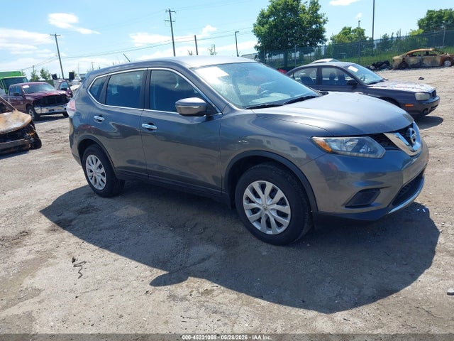 Salvage Nissan Rogue Image
