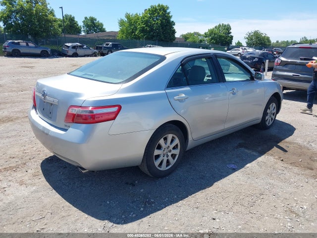 Toyota Camry Xle V6