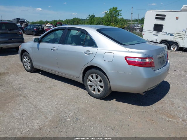 Toyota Camry Xle V6